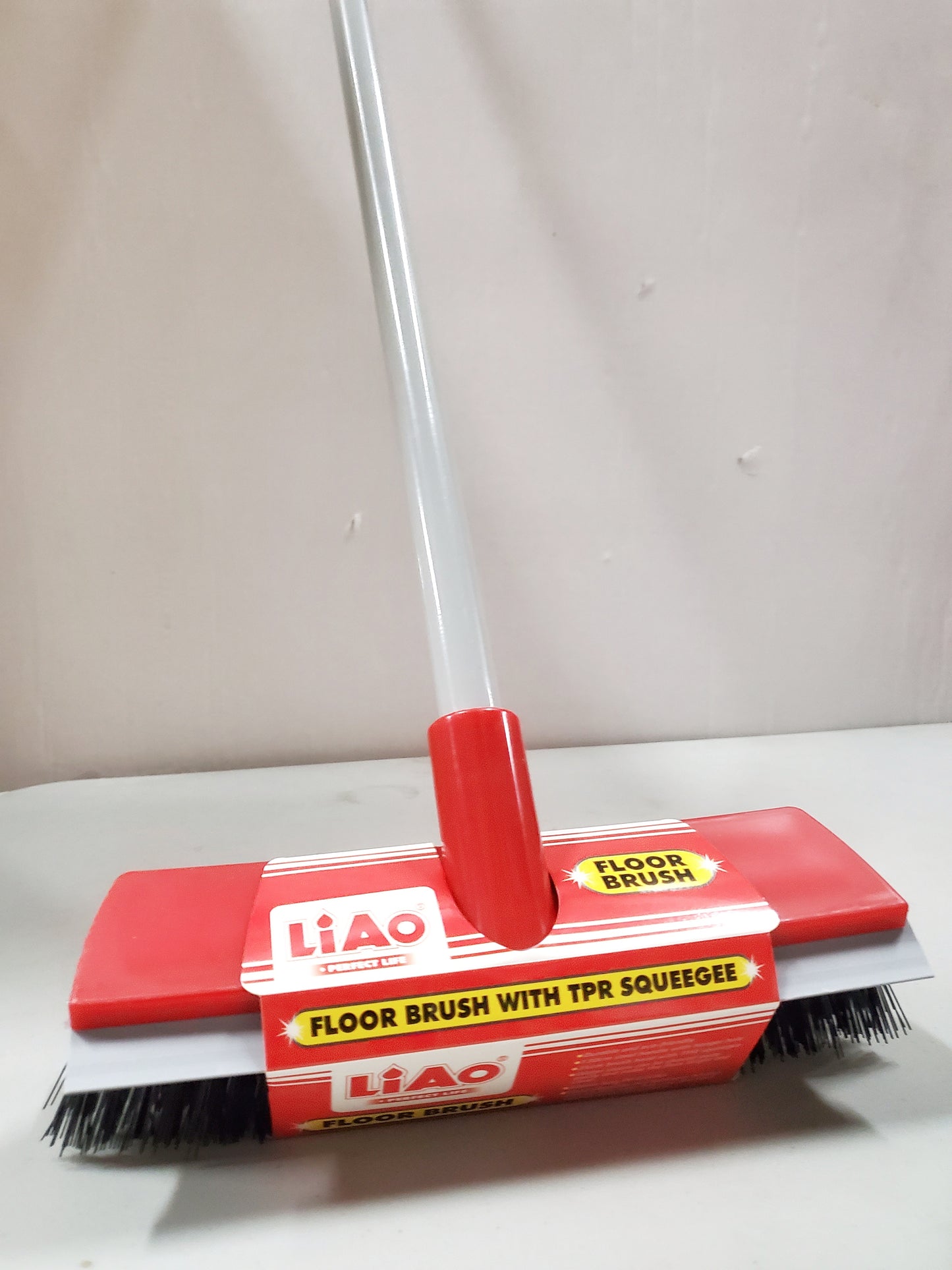 LIAO RED FLOOR BRUSH WITH TPR SQUEEGEE