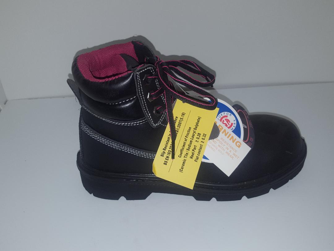 Taurus Safety Boots/Shoe W147W First Quality women