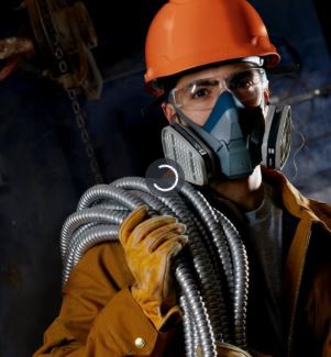 3M™ Rugged Comfort Half Facepiece Reusable Respirator 6502/49489, Medium