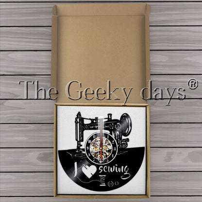 1Piece I Love Sewing Retro LED Wall Lamp Vinyl Record Wall Clock Sewing Machine Color Changing Wall Light Seamstress Gift