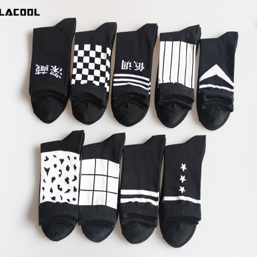 2017 Newly Spring summer Chinese language Men's Japan South Korea personality style Black and white men fashion Breathable socks