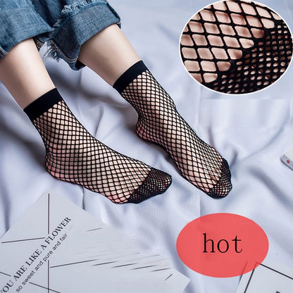 2017Hot Punk Women Girls Sexy Black Hollow Out Breathable Mesh Fishnet Socks Female Gothic Stretchable Short Hosiery Ankle Socks