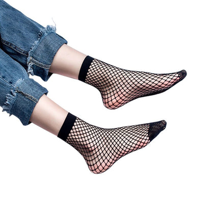 2017Hot Punk Women Girls Sexy Black Hollow Out Breathable Mesh Fishnet Socks Female Gothic Stretchable Short Hosiery Ankle Socks