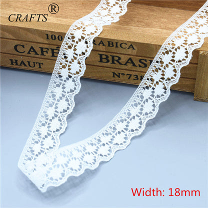 2018 Global Hot Sale 10 yards beautiful white lace ribbon European lace fabric lace sew embroidery dress accessories