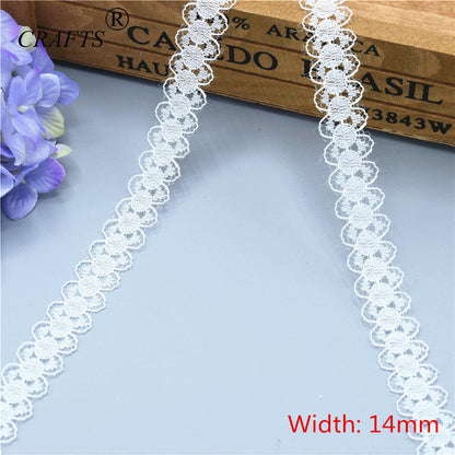 2018 Global Hot Sale 10 yards beautiful white lace ribbon European lace fabric lace sew embroidery dress accessories