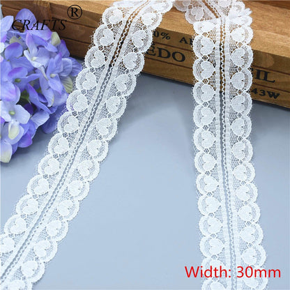 2018 Global Hot Sale 10 yards beautiful white lace ribbon European lace fabric lace sew embroidery dress accessories