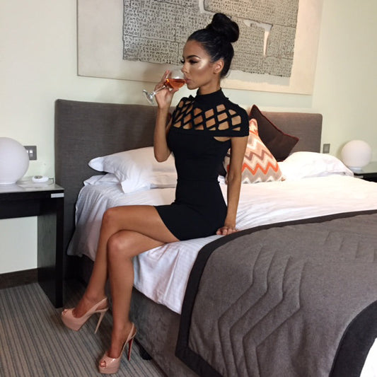 Summer Autumn 2018 Women Dress Short Sleeve Hollow Out Elastic Christmas Vestidos Sexy Black Bodycon Midi Club Party Dresses