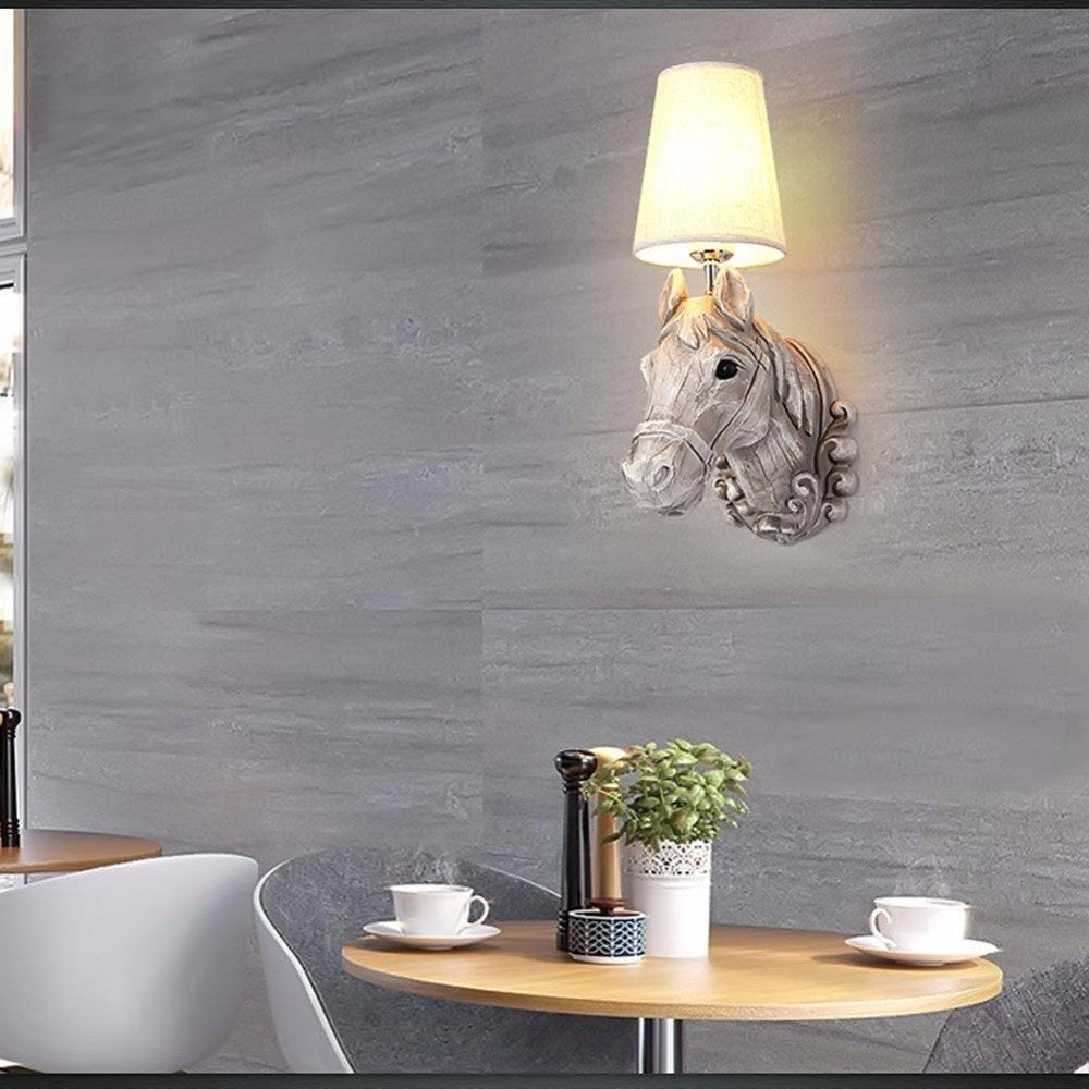 Wall Light Europe Resin Horse Head Wall Lamp Bedroom Wall Light Creative Fashion Corridor Balcony Study Sconce Lighting