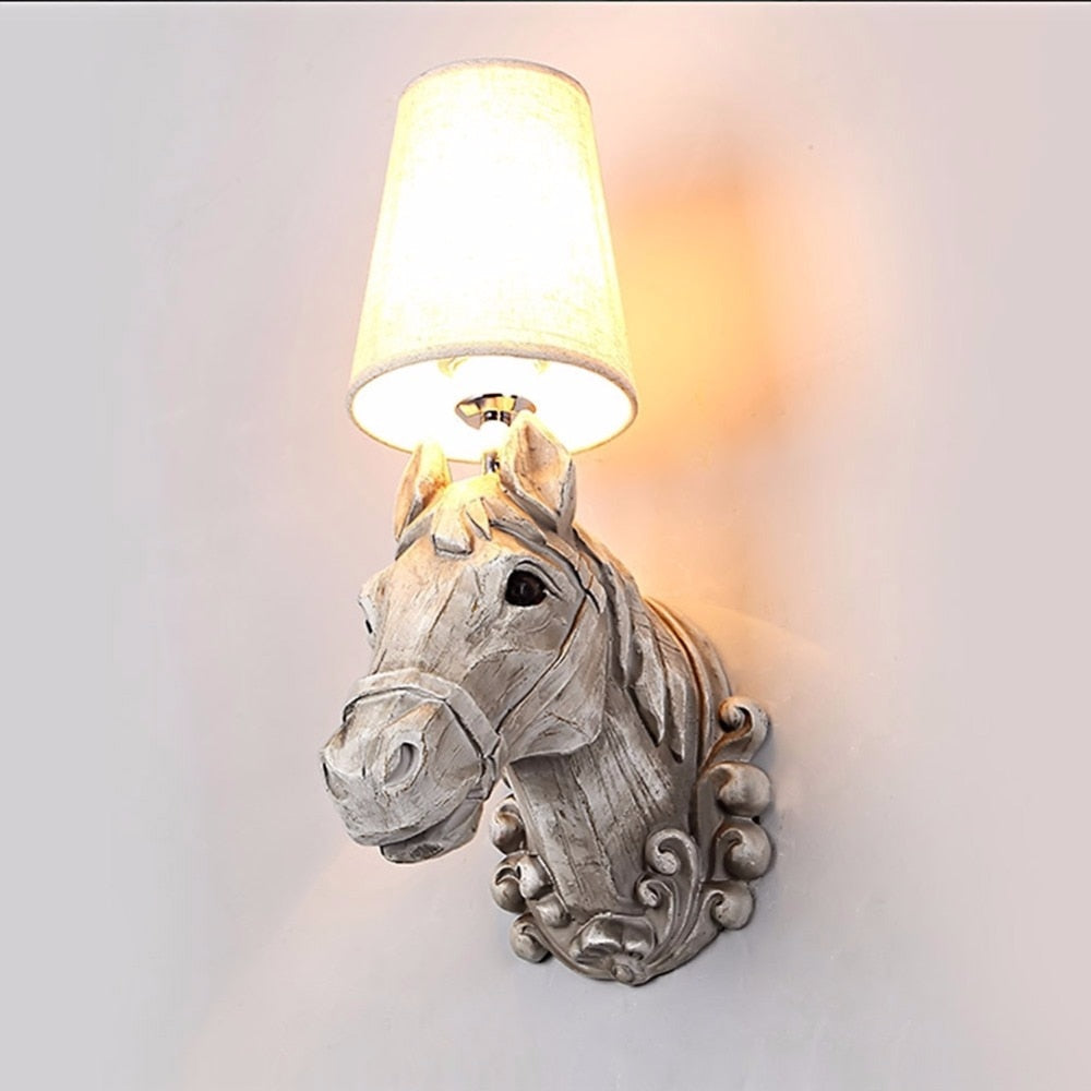 Wall Light Europe Resin Horse Head Wall Lamp Bedroom Wall Light Creative Fashion Corridor Balcony Study Sconce Lighting