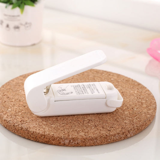 Mini Portable Bag Clips Handheld Mini Electric Heat Sealing Machine Impulse Sealer Seal Packing Plastic Bag Battry