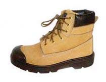 Taurus Safety Boots W145