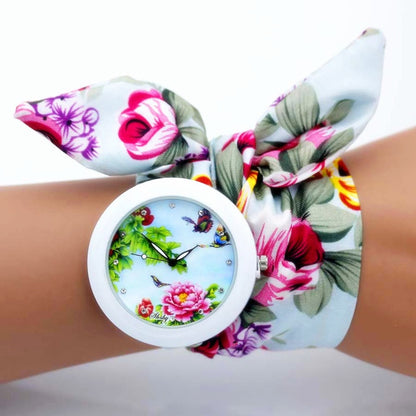 shsby new unique Ladies flower cloth wristwatch fashion women dress watch high quality fabric watch sweet girls Bracelet watch