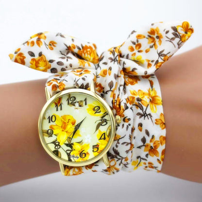 shsby new unique Ladies flower cloth wristwatch fashion women dress watch high quality fabric watch sweet girls Bracelet watch