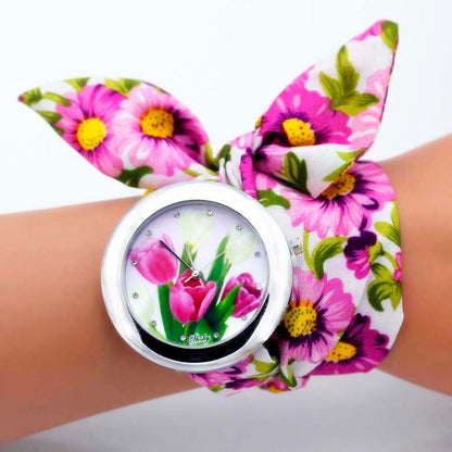 shsby new unique Ladies flower cloth wristwatch fashion women dress watch high quality fabric watch sweet girls Bracelet watch