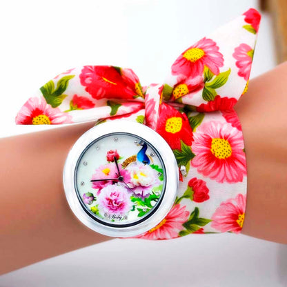 shsby new unique Ladies flower cloth wristwatch fashion women dress watch high quality fabric watch sweet girls Bracelet watch