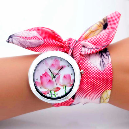 shsby new unique Ladies flower cloth wristwatch fashion women dress watch high quality fabric watch sweet girls Bracelet watch